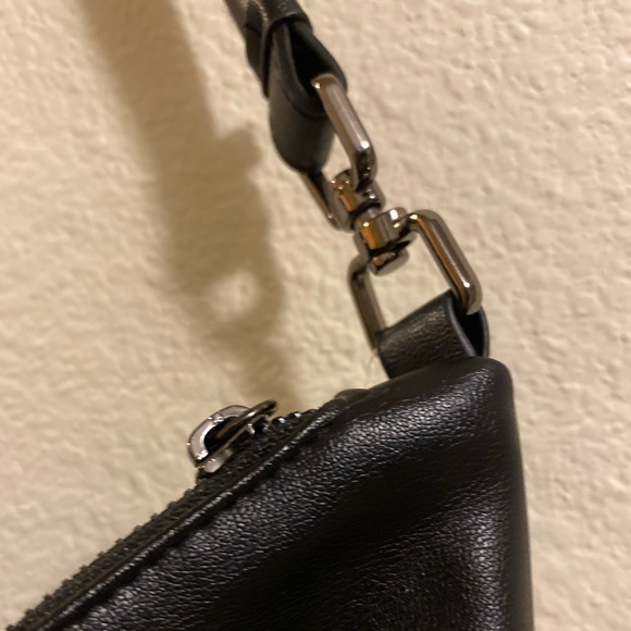 No Boundaries Hobo Bag Black - Picture 2 of 5